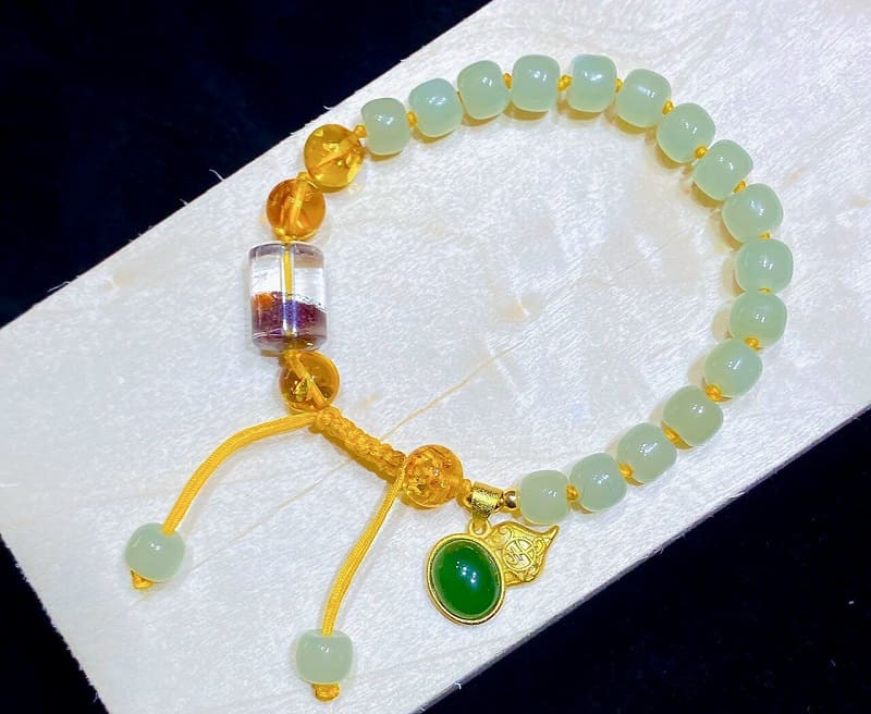 Charm ngọc phong thủy mang đến vẻ đẹp độc đáo