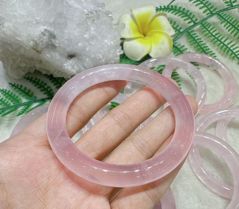 Tác động của đá quý đến trạng thái cảm xúc